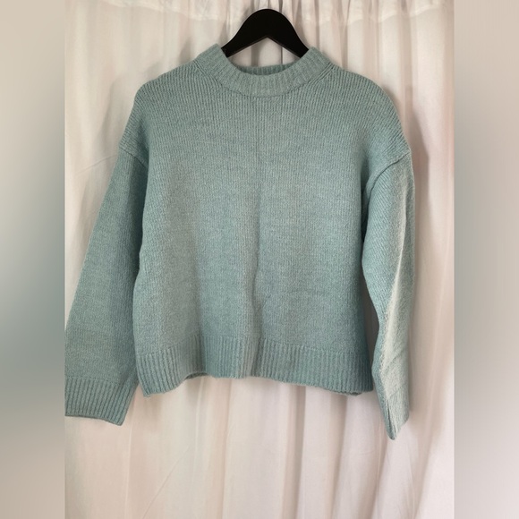 Zara turquoise cropped crew sweater. Size M - Picture 2 of 5